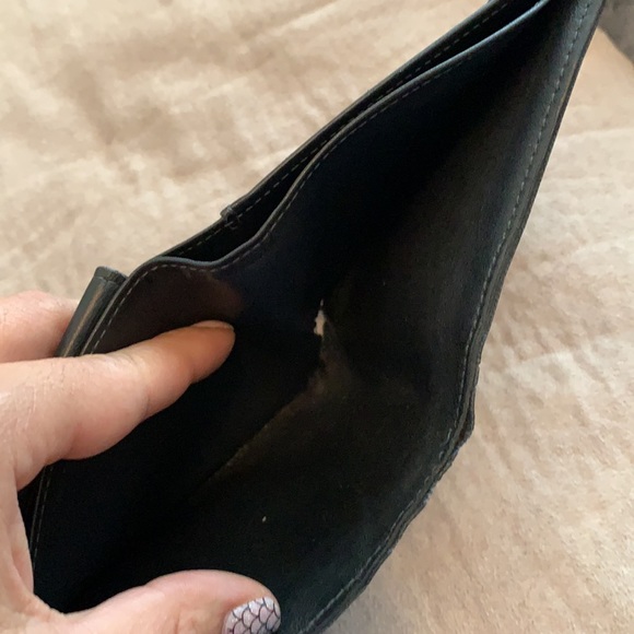 LV MENS WALLET - Picture 8 of 14